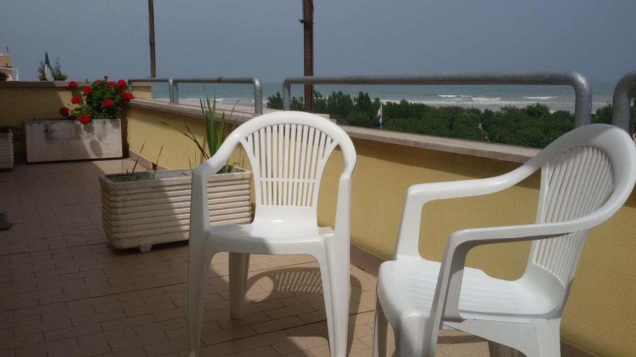 Apartamento Casa Blu Porto SantʼElpidio Exterior foto